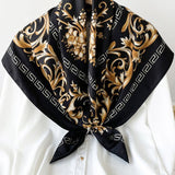 Galina Musta Foulard (100 % Zīds - 88 cm)